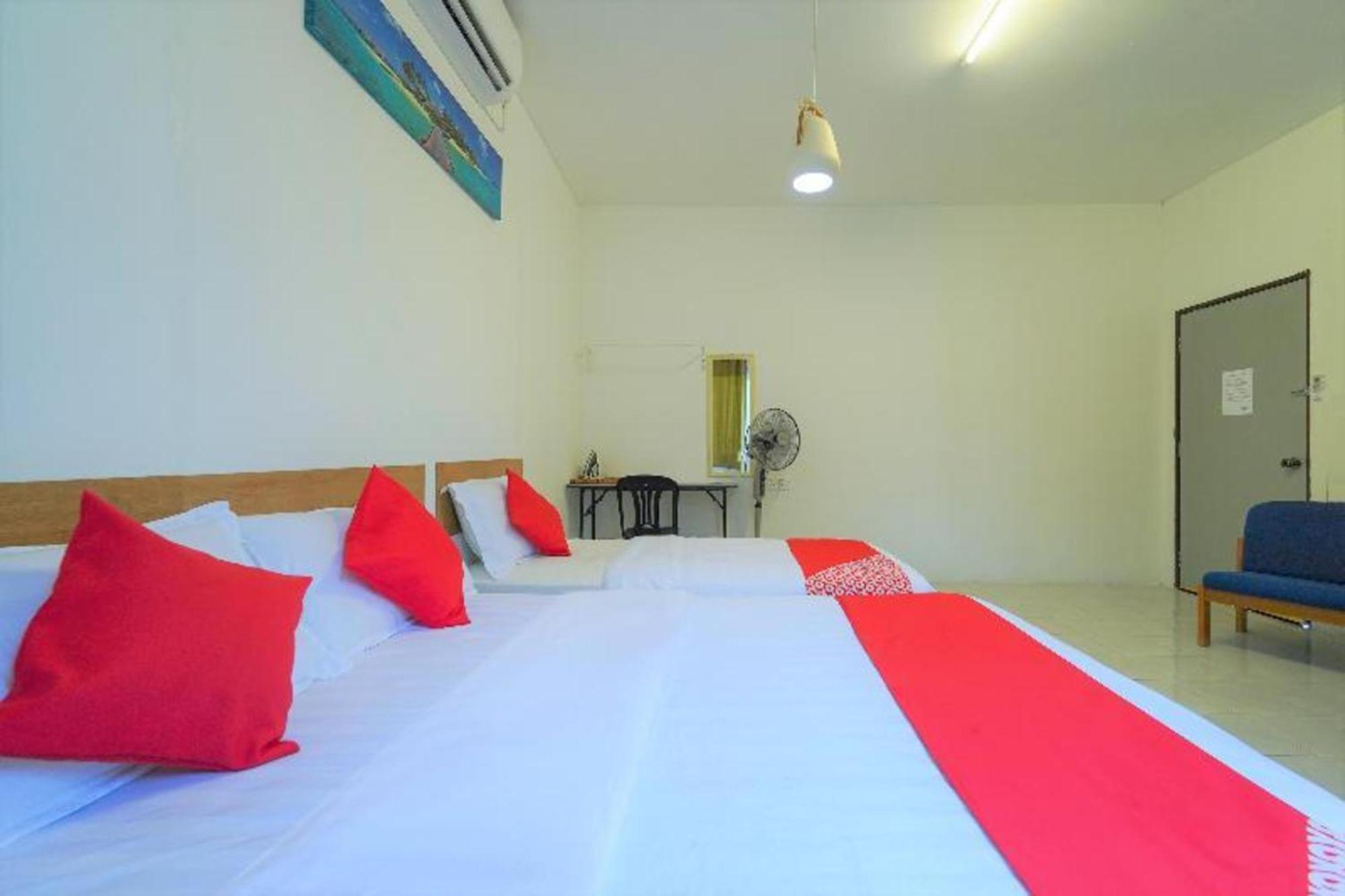 Capital O 90168 Serambi Pelangi Chalet Changlun Buitenkant foto