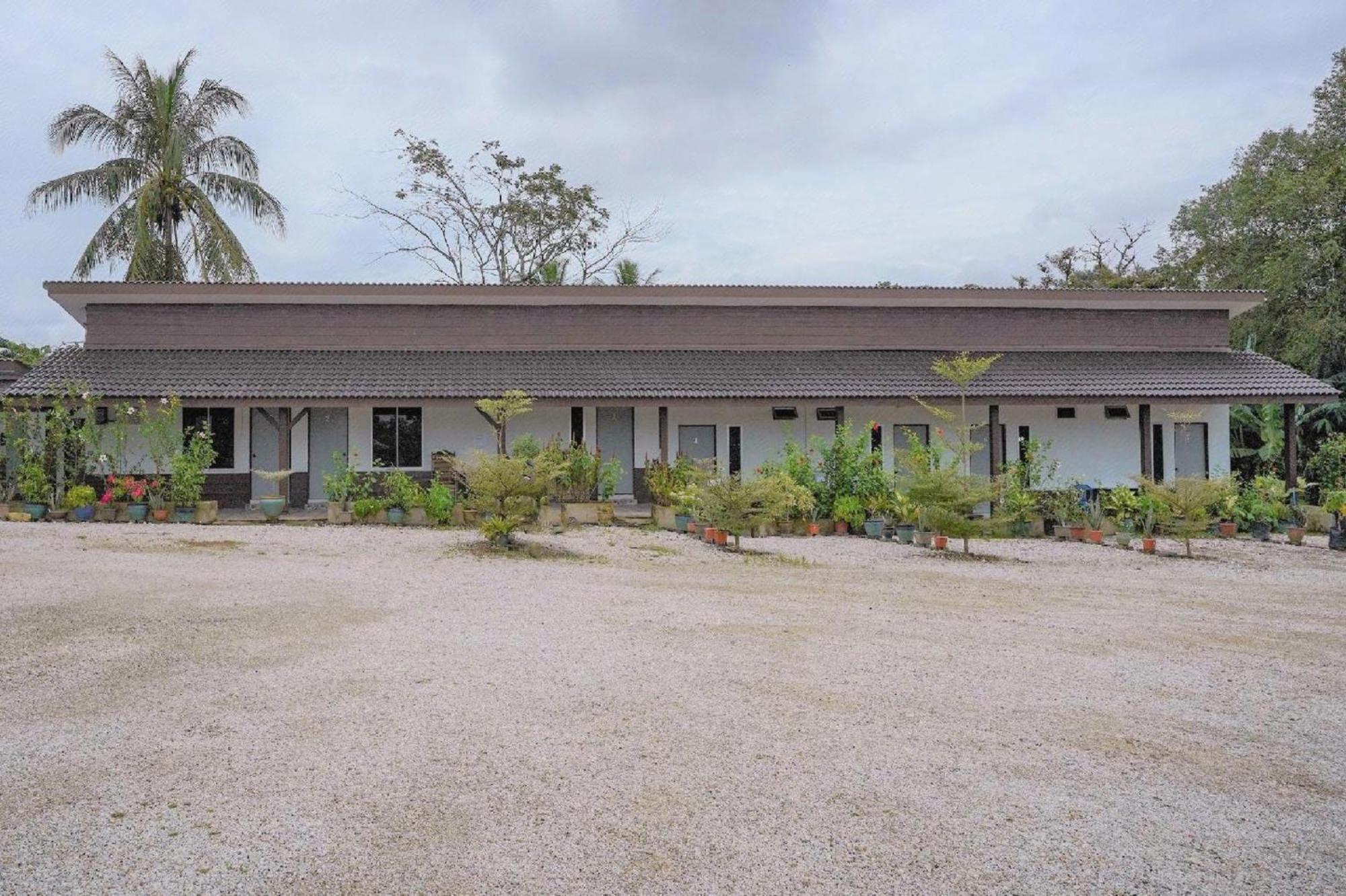 Capital O 90168 Serambi Pelangi Chalet Changlun Buitenkant foto