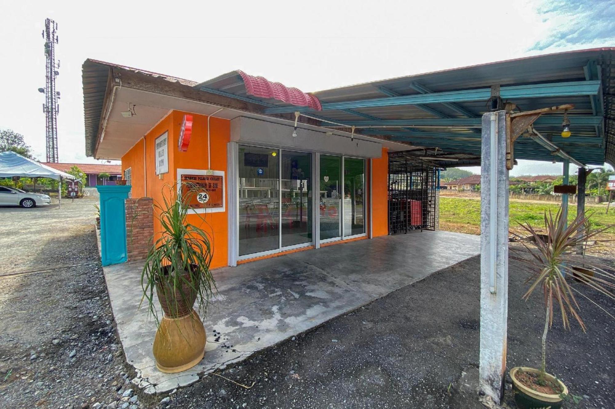 Capital O 90168 Serambi Pelangi Chalet Changlun Buitenkant foto